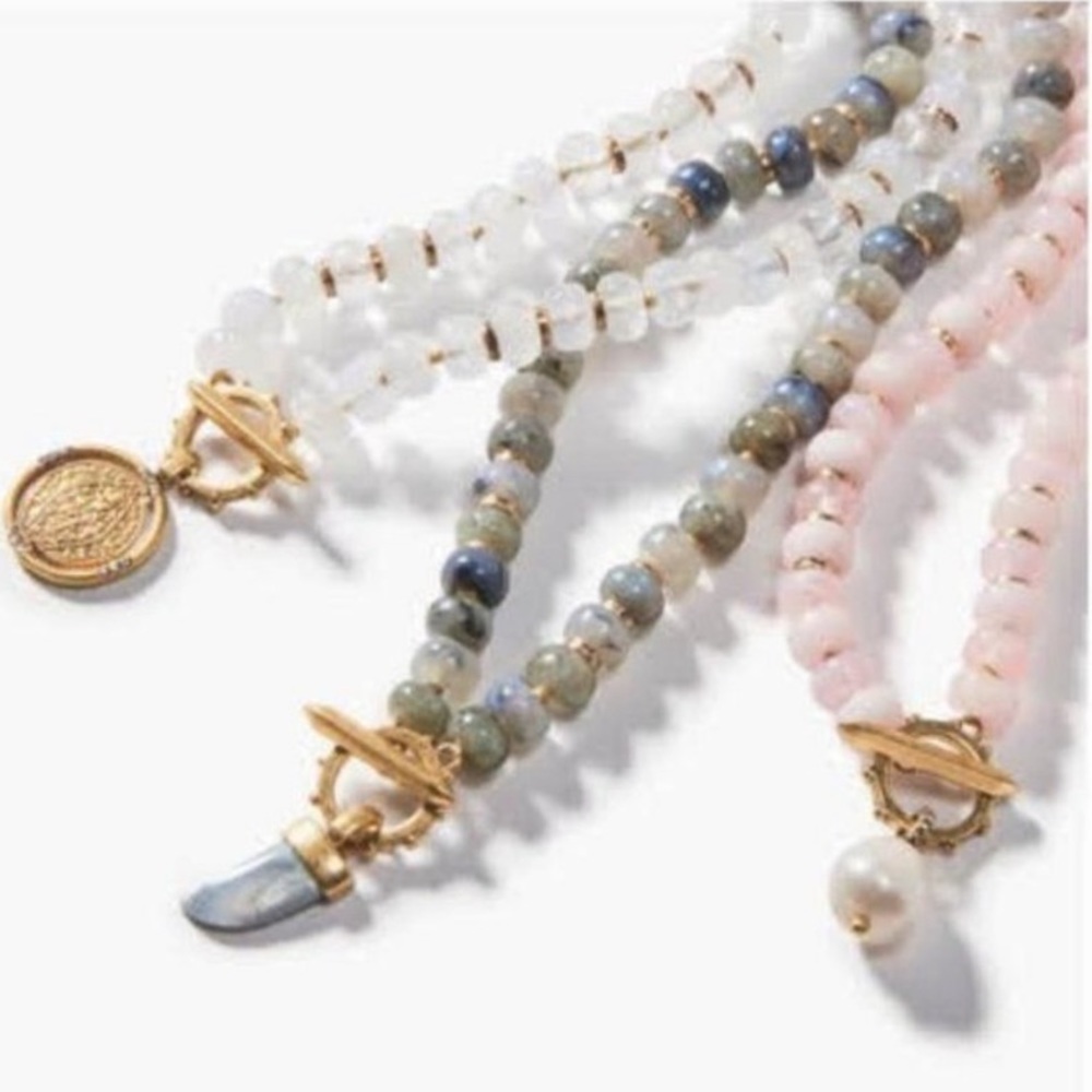 Stella & Dot Modern White Bohemian Beaded Gold Coin Pendant Necklace - Picture 7 of 16